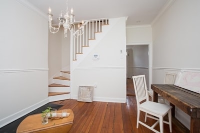 Building Photo - 137 S Fairfax St