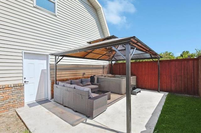 Building Photo - 3322 Darby Ln