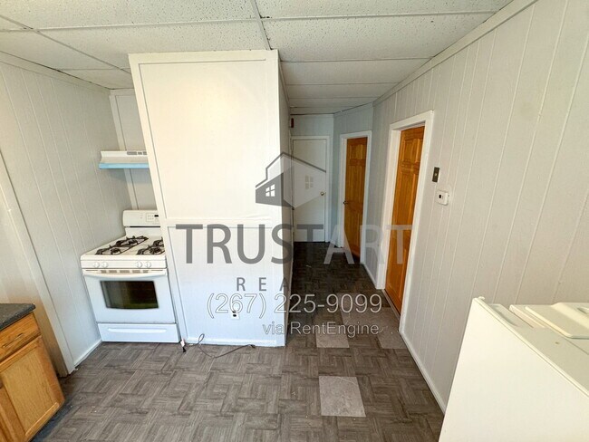 Building Photo - 3345 Frankford Ave