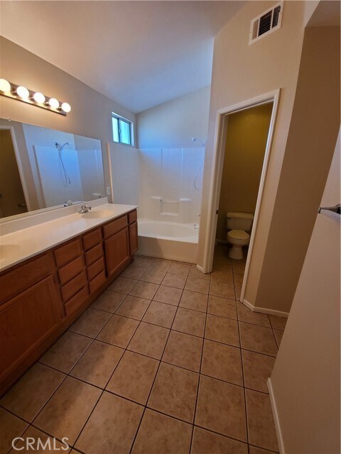 Building Photo - 1244 Salem Dr
