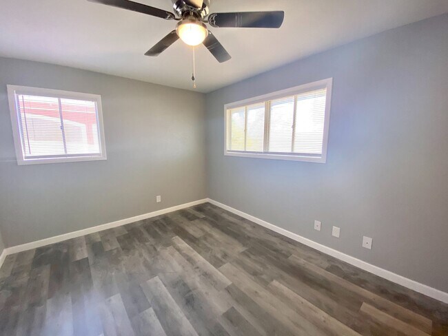 Building Photo - Cute 3 Bedroom, 1.5 bath home in College Hills AVAILABLE NOW!