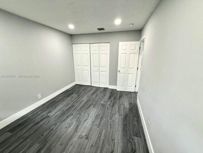 Building Photo - 2700 N 34th Ave