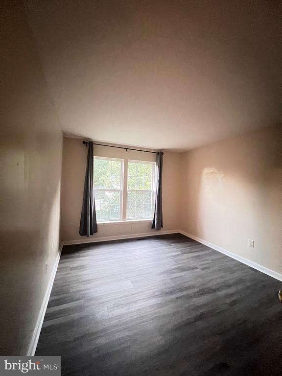 Building Photo - 10 Jolie Ct