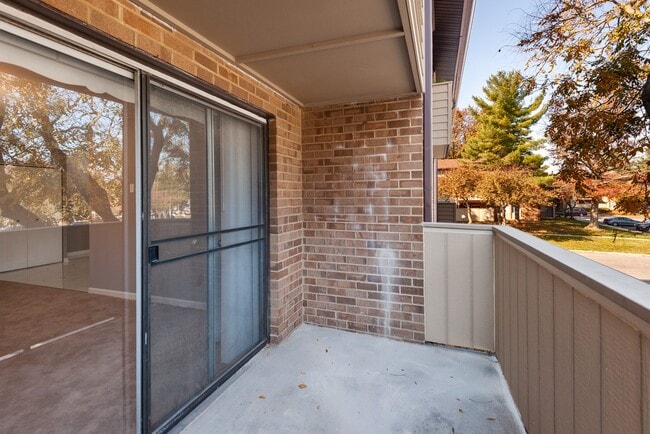 Building Photo - 19423 Brassie Pl