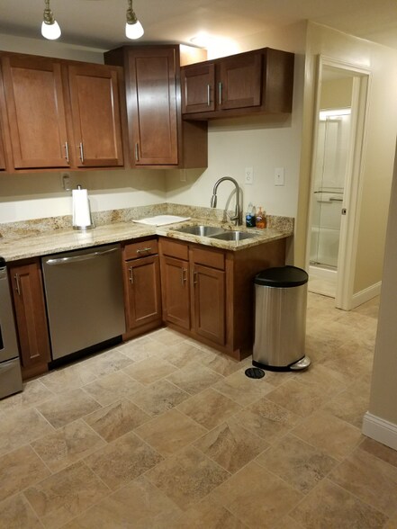 Building Photo - 89 Willow Ridge Ct