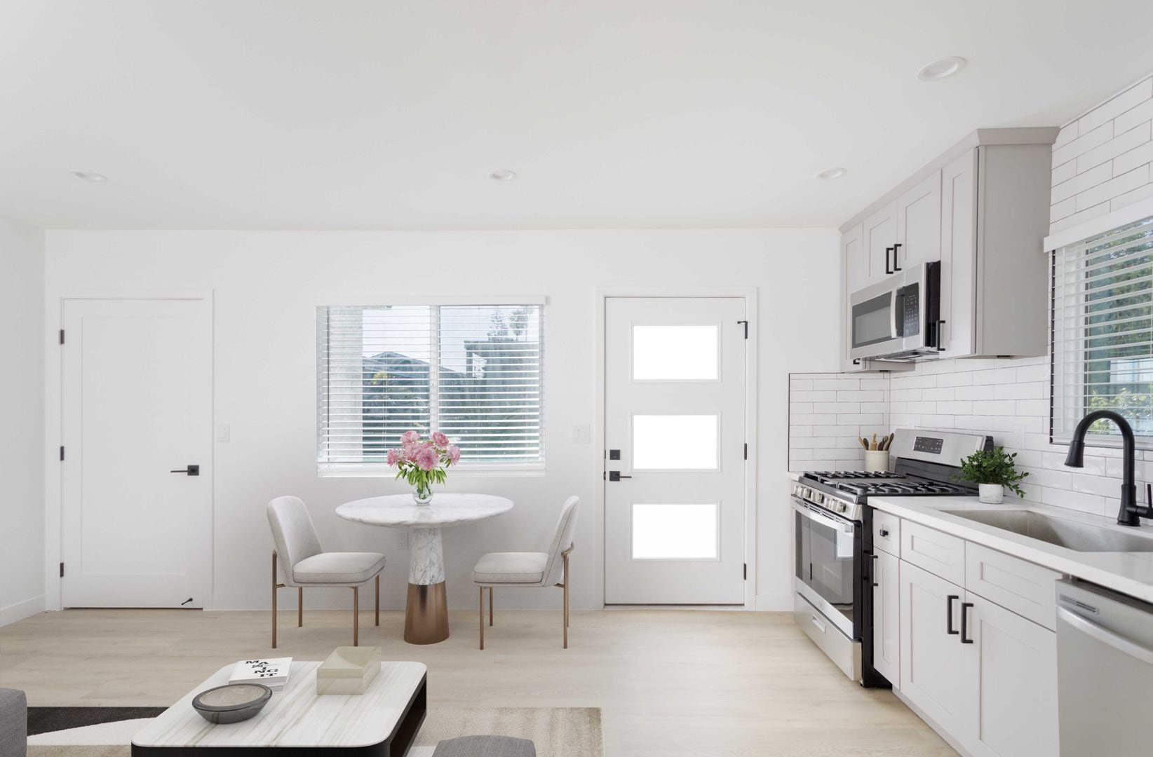 Interior Photo - 12757 Matteson Ave