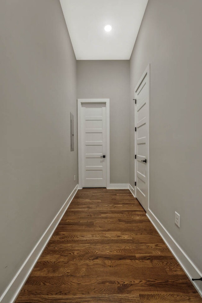 Building Photo - 1909 Hailey Ave