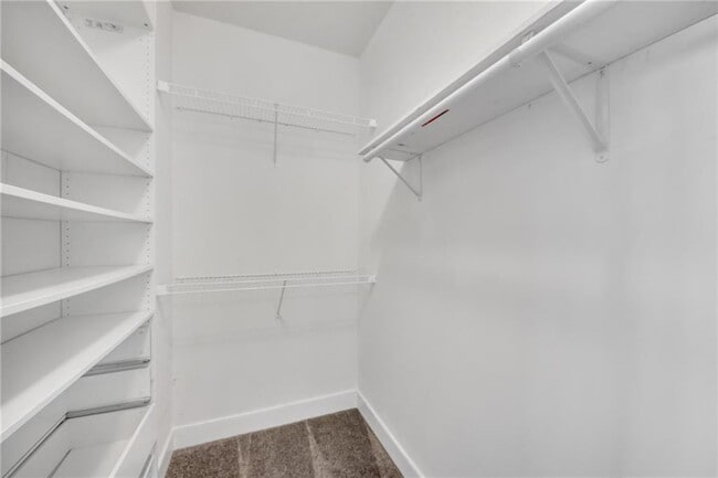 Building Photo - 860 Stonehill Ln