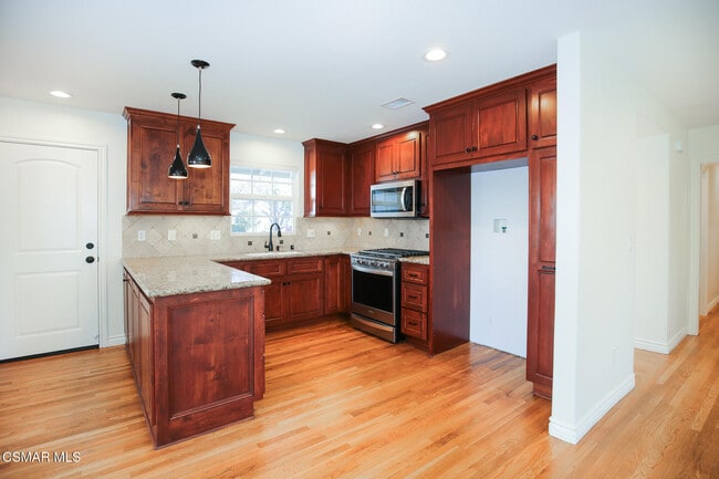 Building Photo - 961 Riopelle Ct