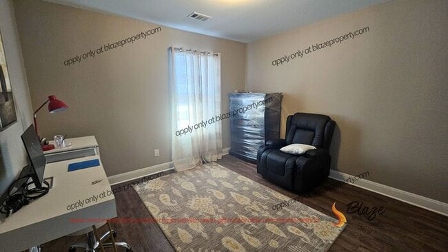 Building Photo - Preleasing - Lovely 3 Bedroom home in Trad...