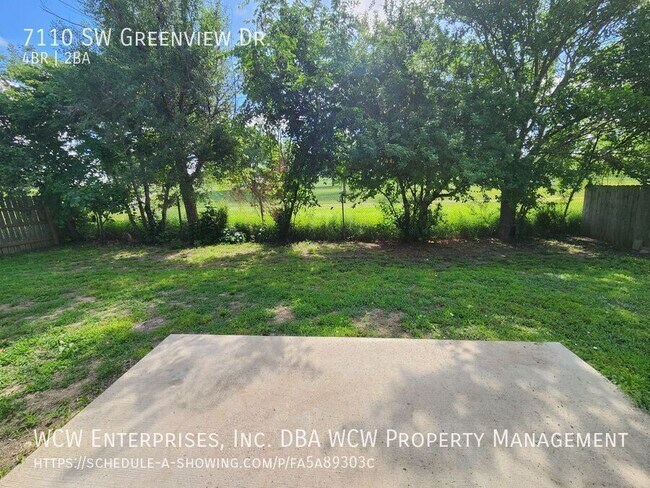 Building Photo - 7110 SW Greenview Dr