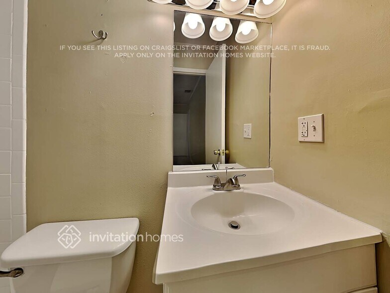 Building Photo - 6006 Eldorado Dr
