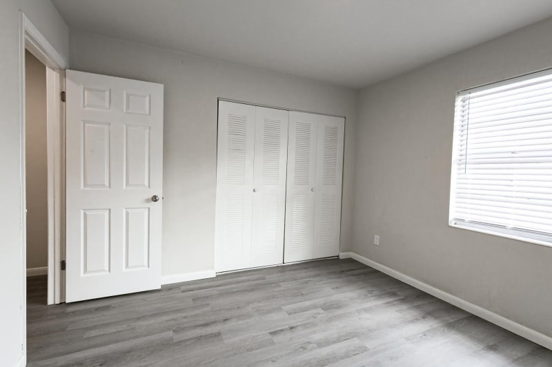 Building Photo - 4251 SW 21st Pl