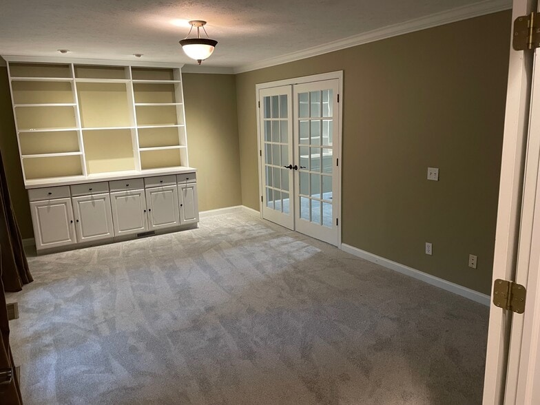 Building Photo - 12275 Moss Ridge Cir
