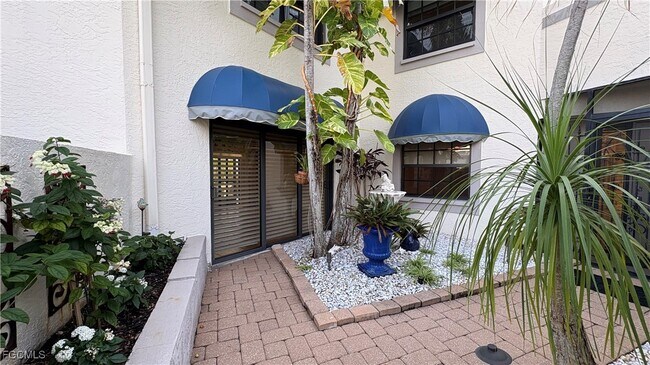 Building Photo - 9615 Halyards Ct