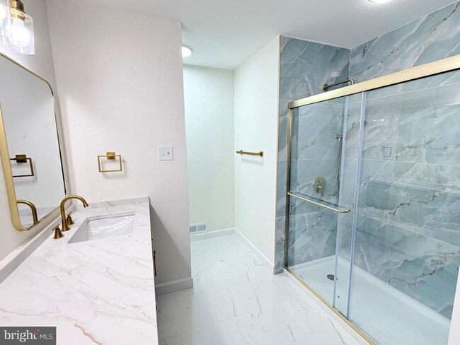 Building Photo - 2305 Westfield Ct