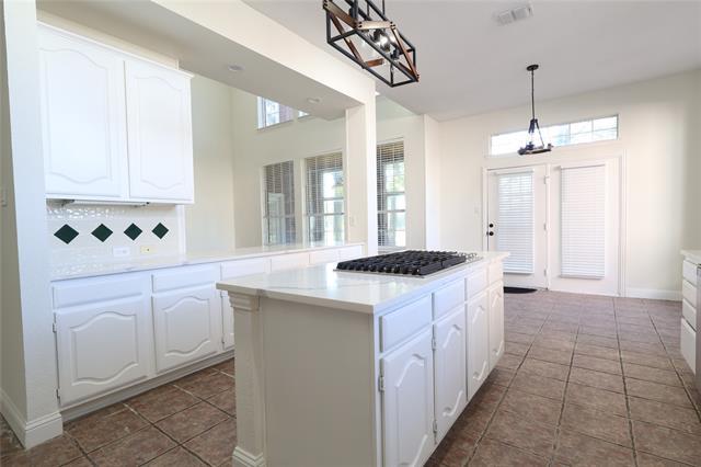 Building Photo - 5901 Louisville Dr