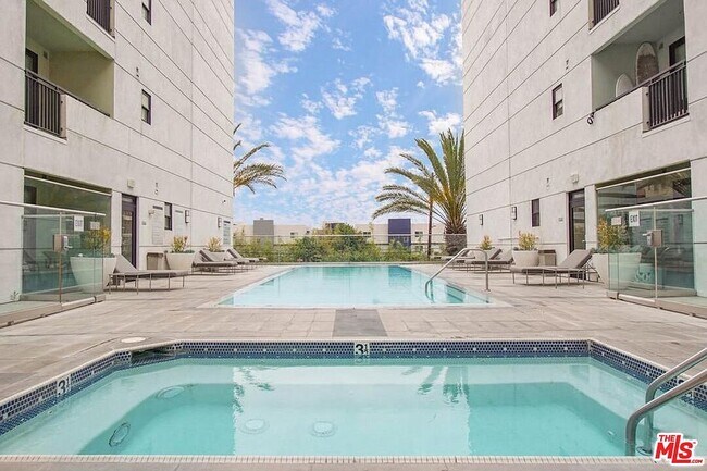 Building Photo - 1234 WILSHIRE Blvd