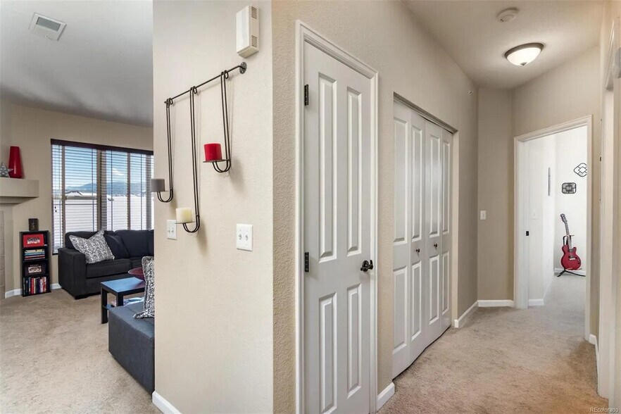 Building Photo - 8412 S Holland Ct