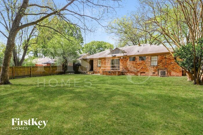 Building Photo - 1672 Sterling Dr