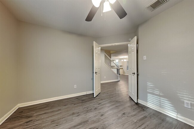 Building Photo - 32414 Angler Park