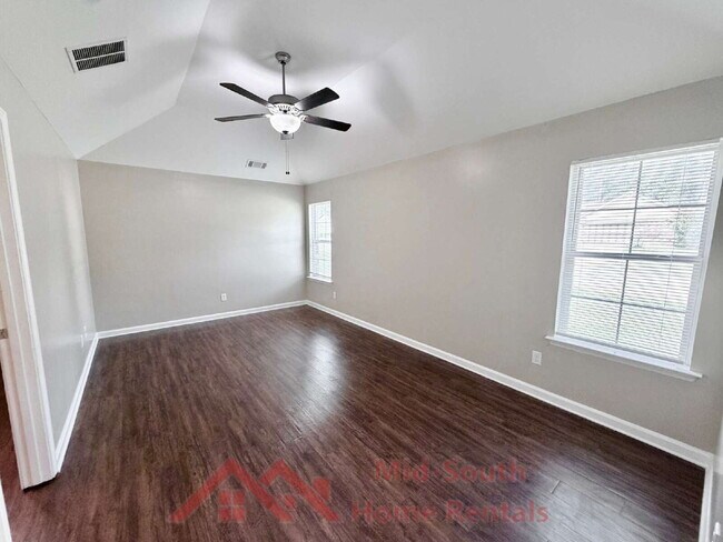 Building Photo - 5626 Tulip Tree Dr