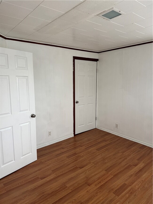 Building Photo - 239 Weyl St