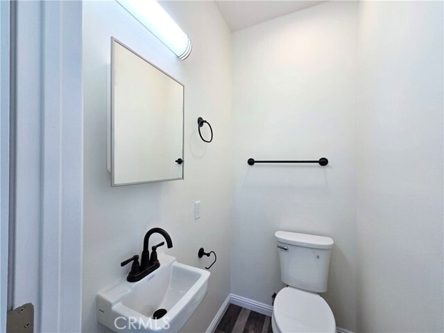 Building Photo - 4165 Country Club Dr