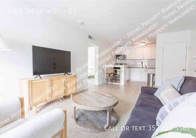 Building Photo - 1700 SW 16th Ct
