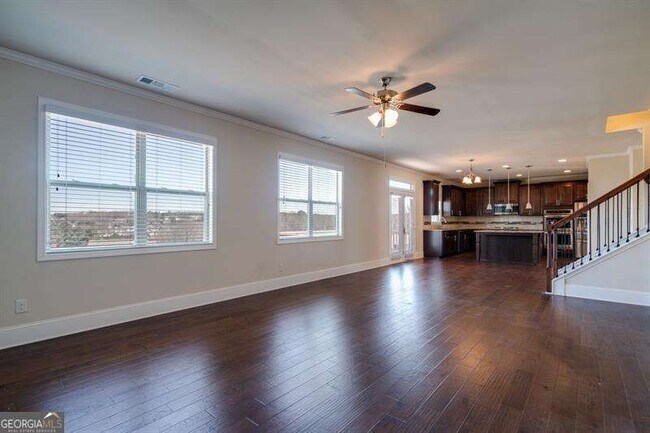 Building Photo - 4215 Miramount Overlook