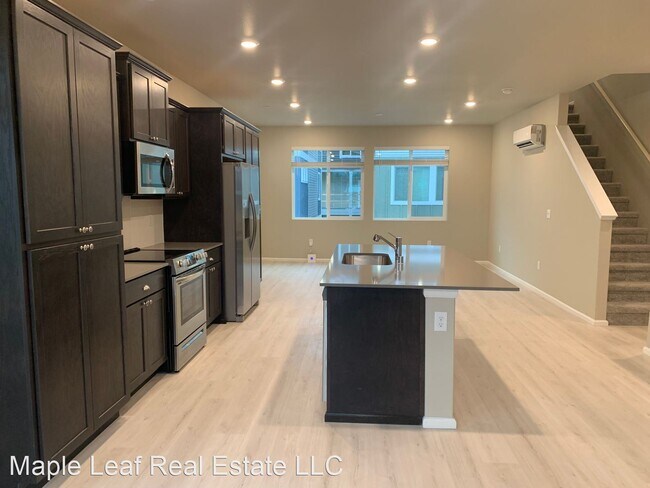 Building Photo - 3 br, 2.5 bath House - 32661 Ten Trails Pk...