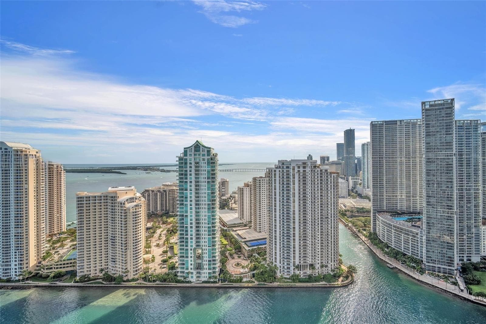 Building Photo - 325 S Biscayne Blvd