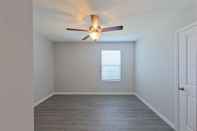 Building Photo - 8704 SW 44th Ct