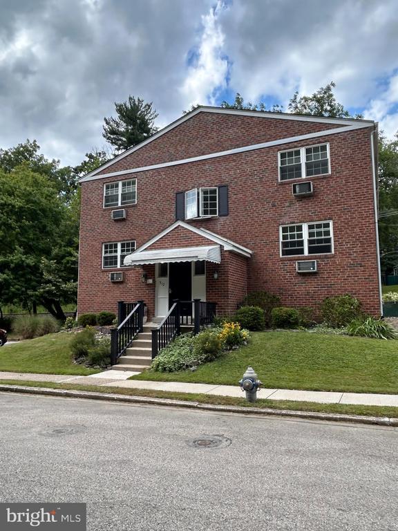 Building Photo - 512 Stidman Dr