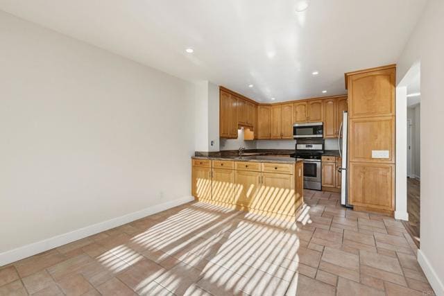 Building Photo - 819 Daphne Ct