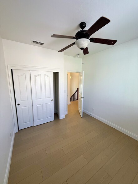 Building Photo - 5424 Knotty Pine Way