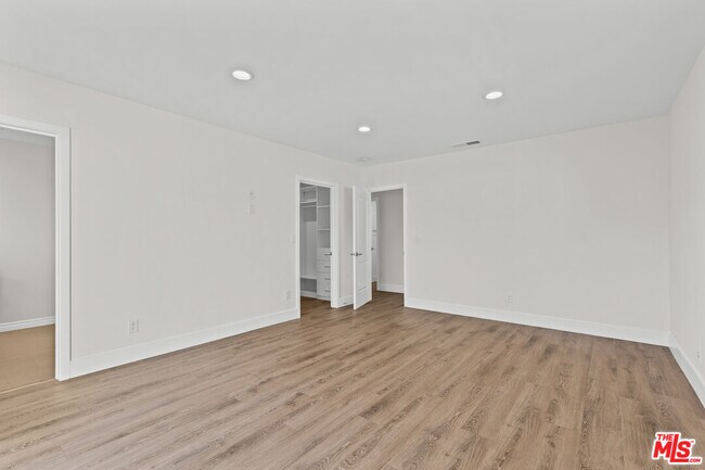 Building Photo - 17332 Bullock St
