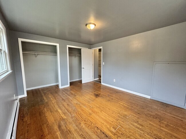 Building Photo - 1491-1493 Harvey St