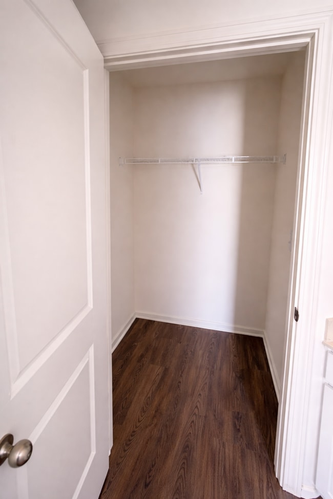 Building Photo - 514 Liberty Hall Dr