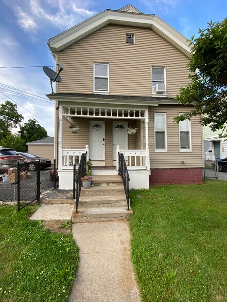 Primary Photo - 115 Greenville Ave