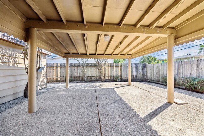 Building Photo - 3411 80th St