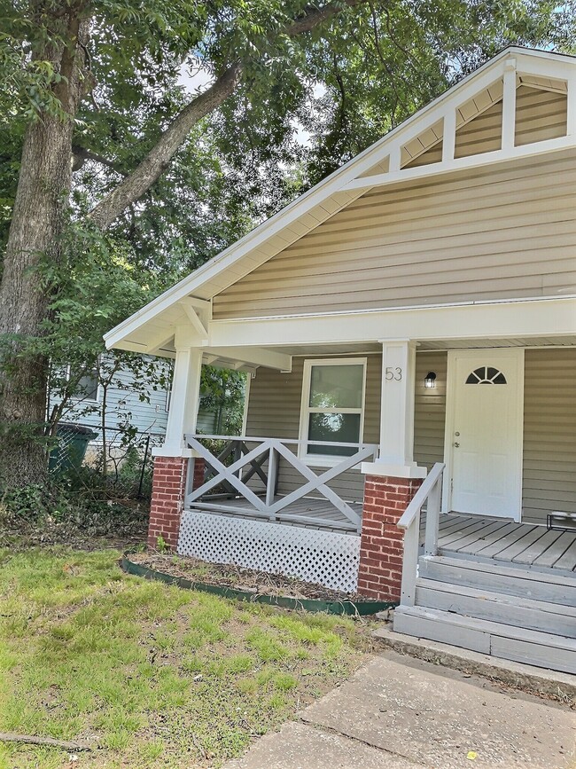 Building Photo - 53 N Xanthus Ave