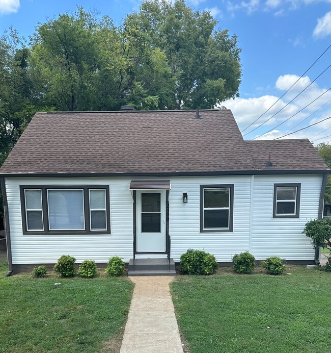 Building Photo - 2400 Eden St