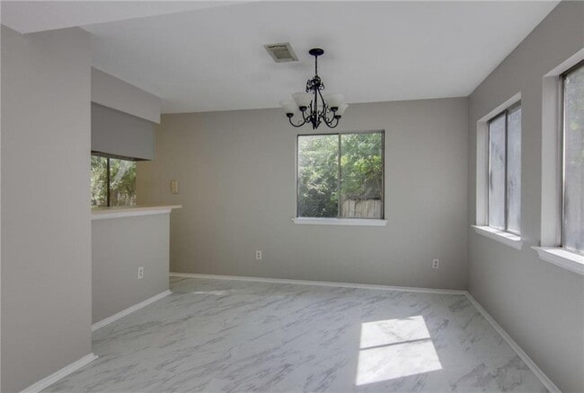 Building Photo - 6415 Jennings Dr