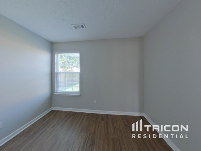 Building Photo - 2141 Deer Valley Dr