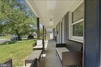 Building Photo - 19 Earnshaw Ln