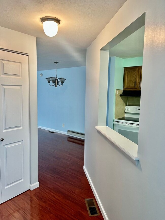 Building Photo - 8430 Fathom Dr