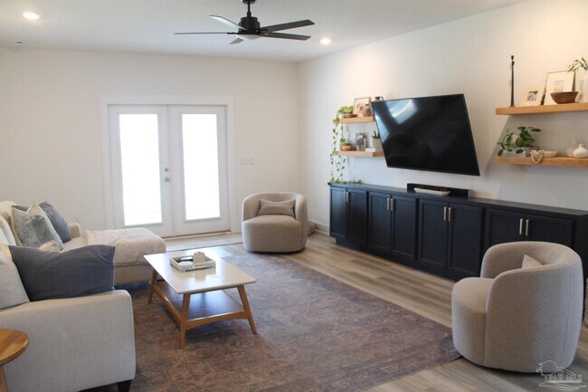 Building Photo - 5709 Friesian Dr