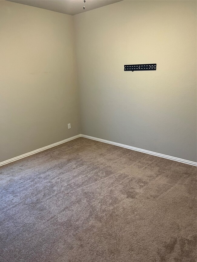 Building Photo - 8435 Chesney Trl