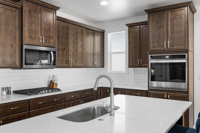 Building Photo - 9030 W Bowie St